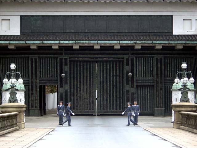 tokyo_imperial_guards