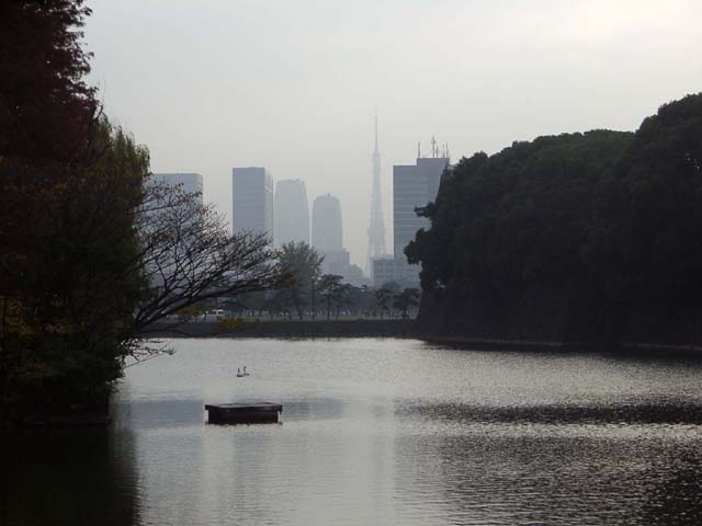 tokyo_imperial_lake